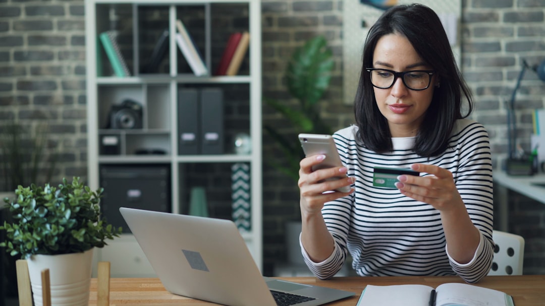tips membeli ayunan rotan secara online