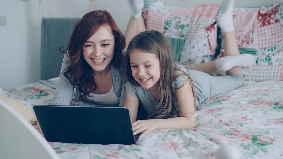 tips membeli daybed rotan secara online