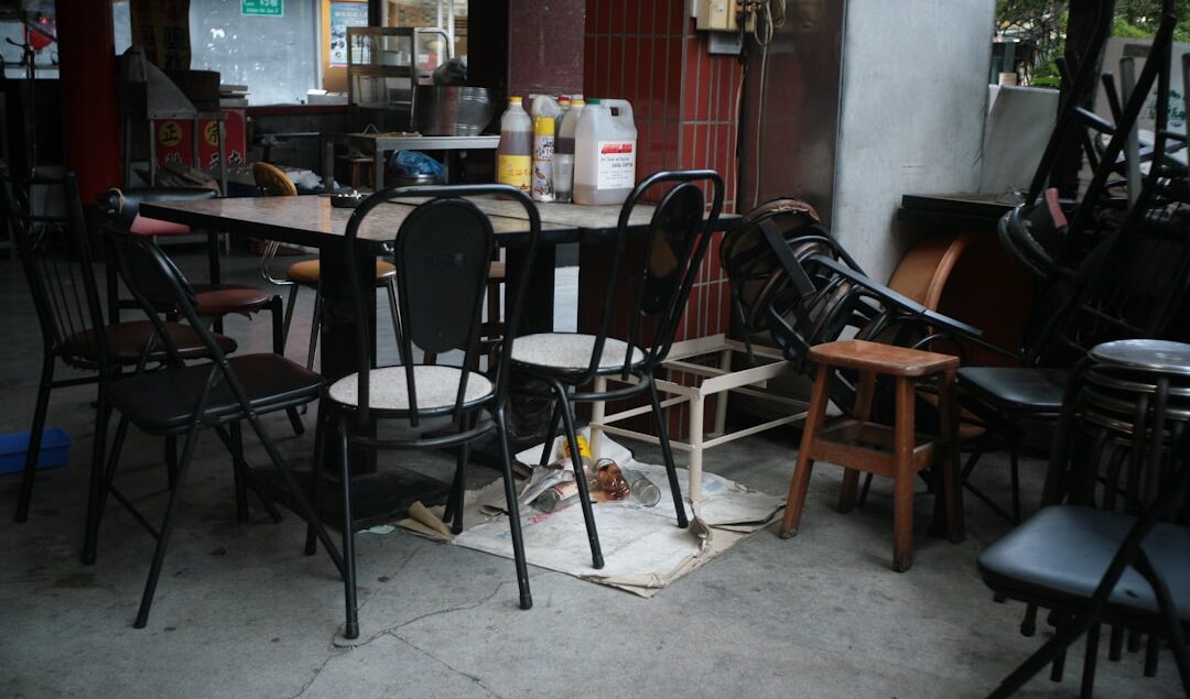 cara memadukan furniture rotan dengan furniture besi