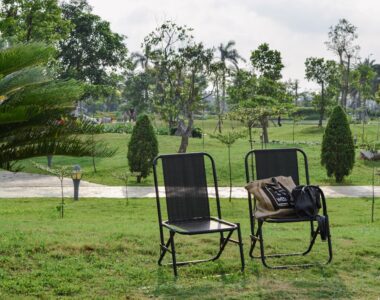 cara merawat kursi santai rotan agar awet