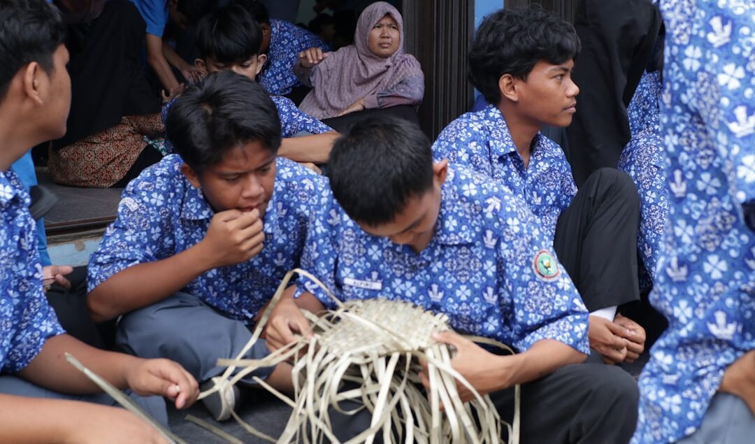 cara mengecat ulang ayunan rotan yang pudar
